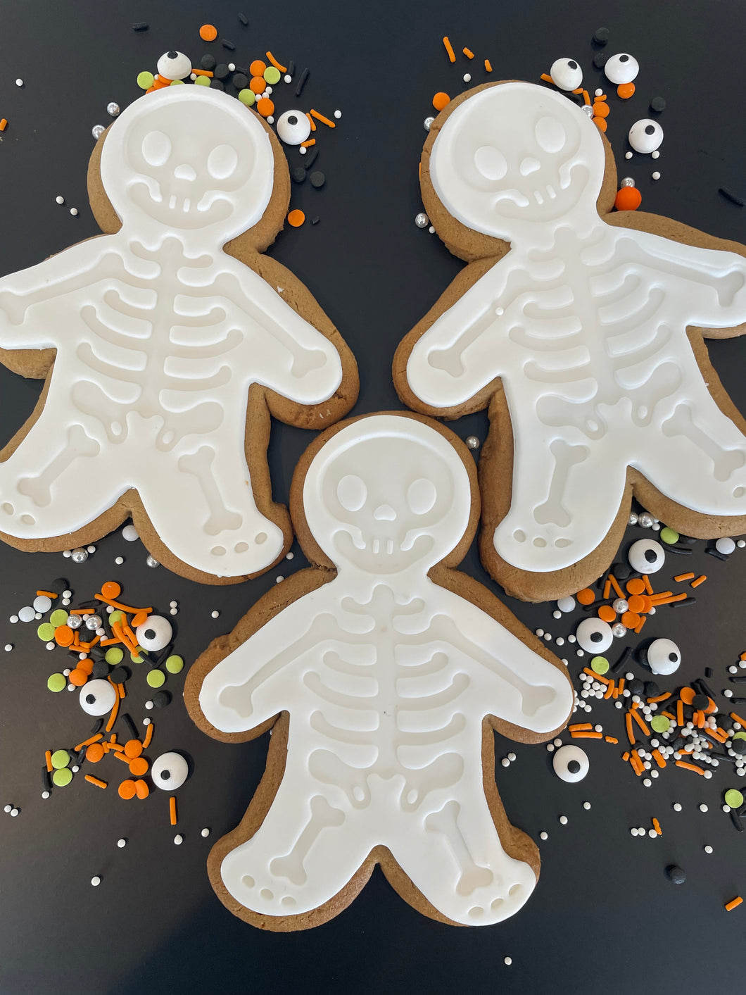 Halloween Gingerbread Skelton Men