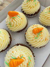 Load image into Gallery viewer, Carrot Cupcakes
