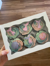 Load image into Gallery viewer, Mermaid themed cupcakes
